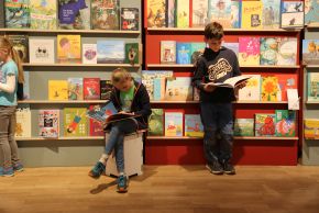 Ausstellung Mädchen und Jungs