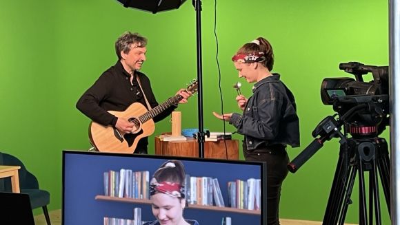 Digitale Schulklassenlesung mit Michael Petrowitz